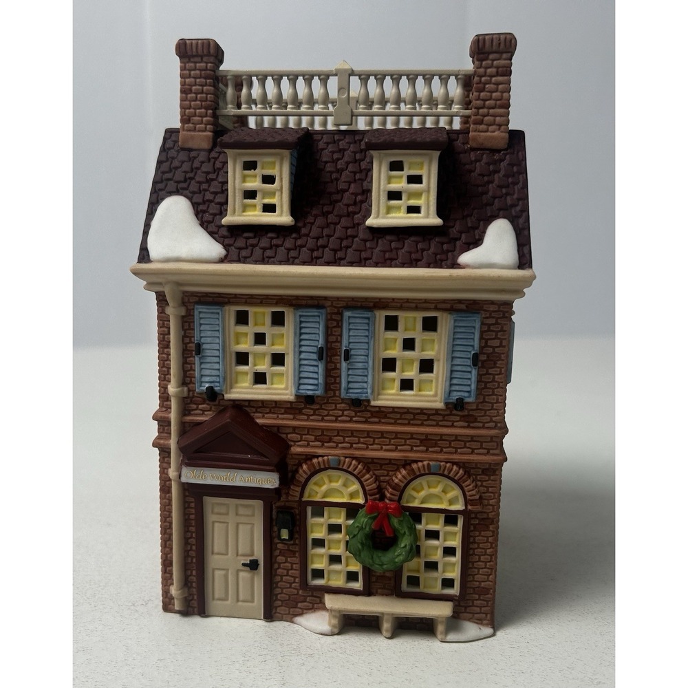 Dept 56 Heritage Village Disney Parks Village Series - Olde World Antiques #ll
